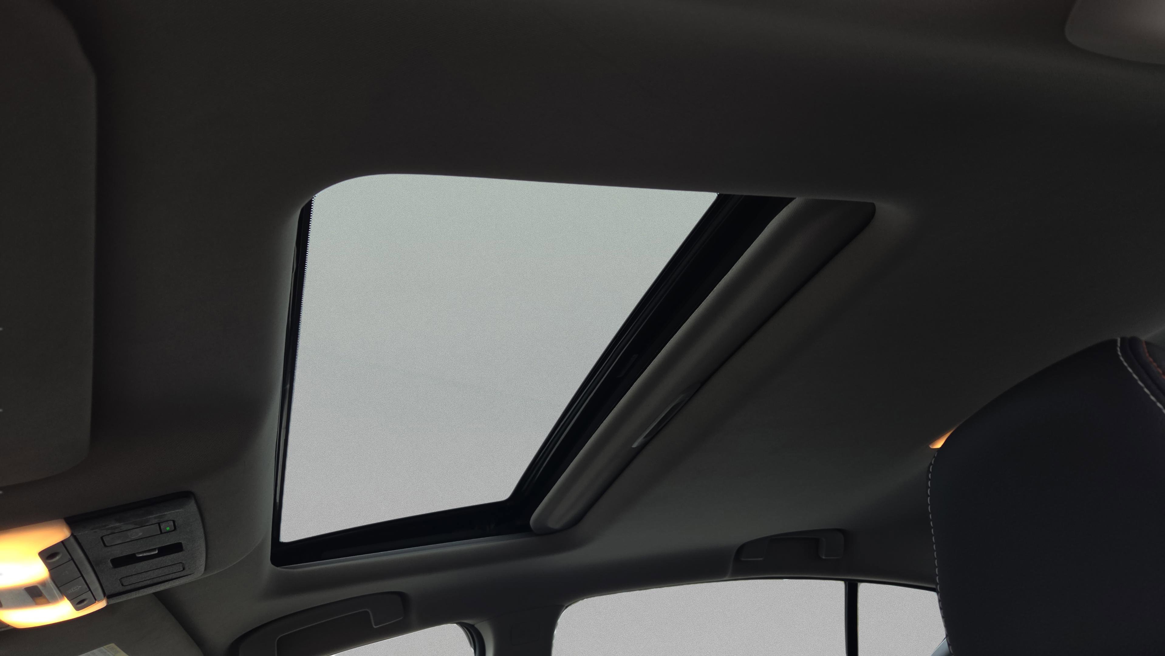 Used 2024 Nissan Altima 2.5 SR w/ SR Premium Package image 21