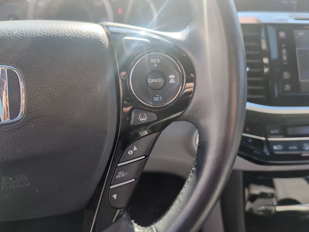 Used 2017 Honda Accord EX-L image 21