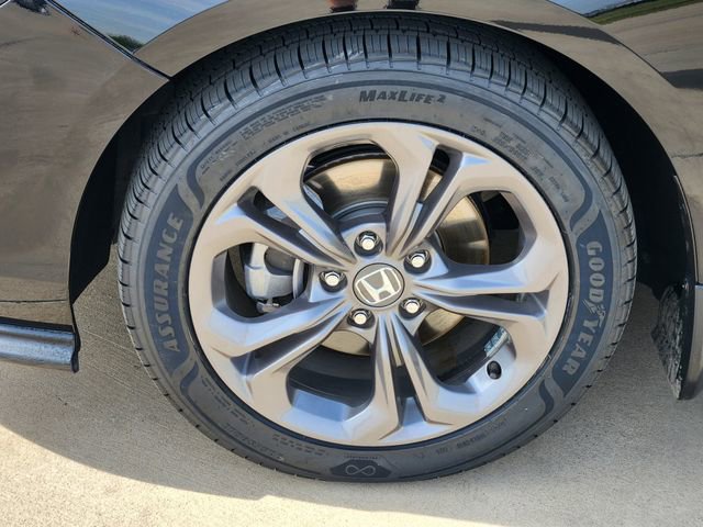 Used 2024 Honda Accord EX image 12