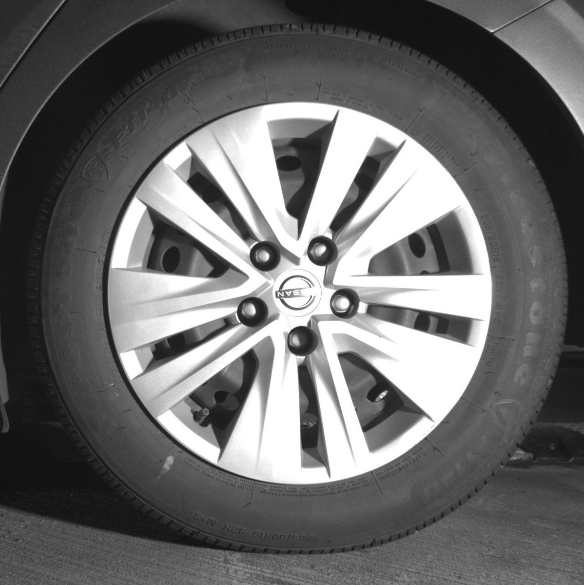 Used 2025 Nissan Sentra S FWD image 14