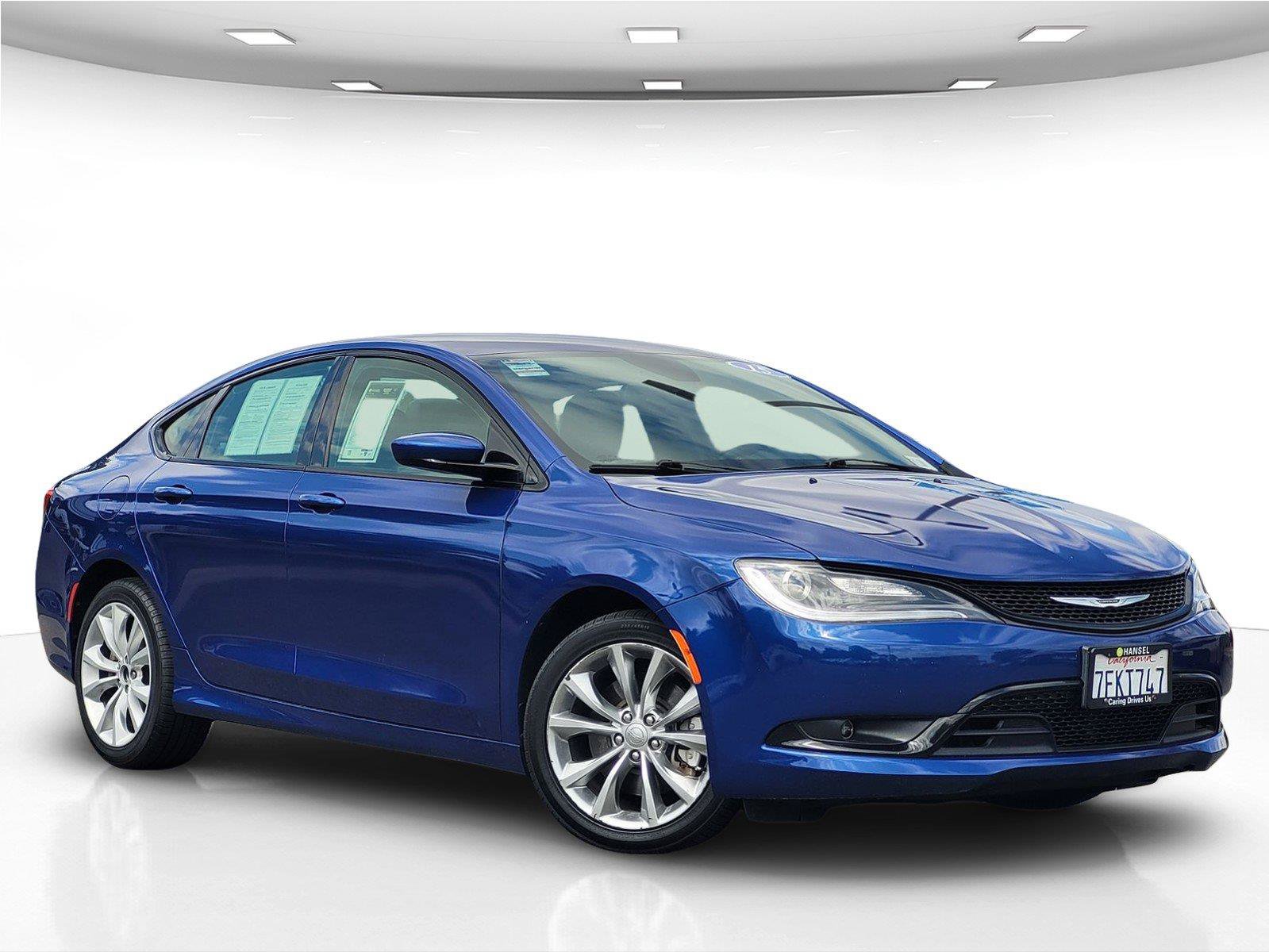 Used 2015 Chrysler 200 S w/ Navigation & Sound Group I FWD image 2
