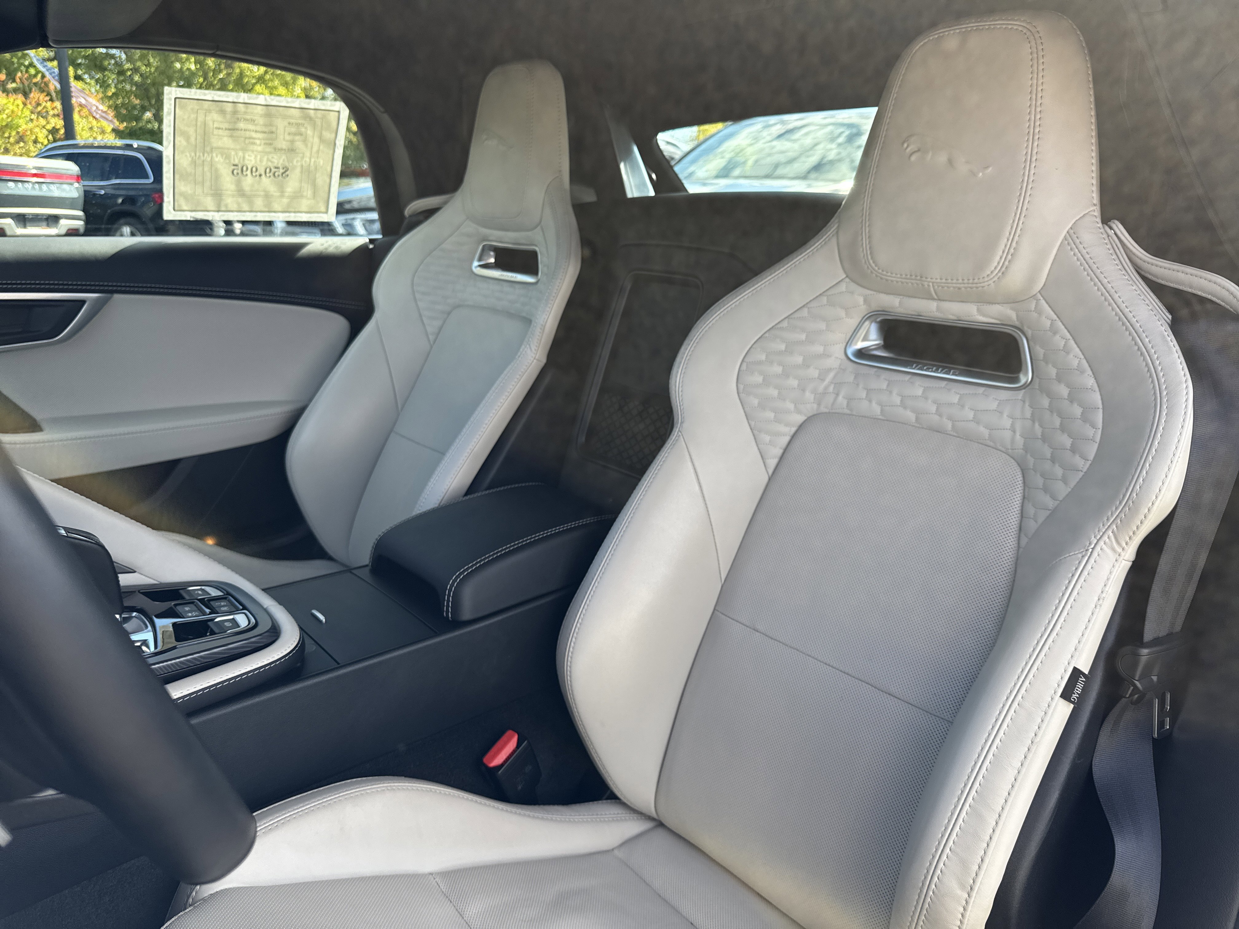 Used 2021 Jaguar F-TYPE R-Dynamic image 10