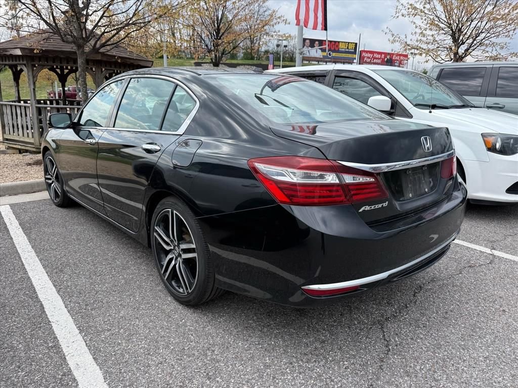 Used 2017 Honda Accord EX-L image 3