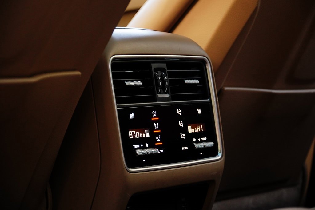 Used 2019 Porsche Cayenne S image 34