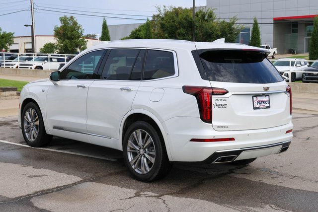 Used 2023 Cadillac XT6 Premium Luxury w/ Technology Package image 5