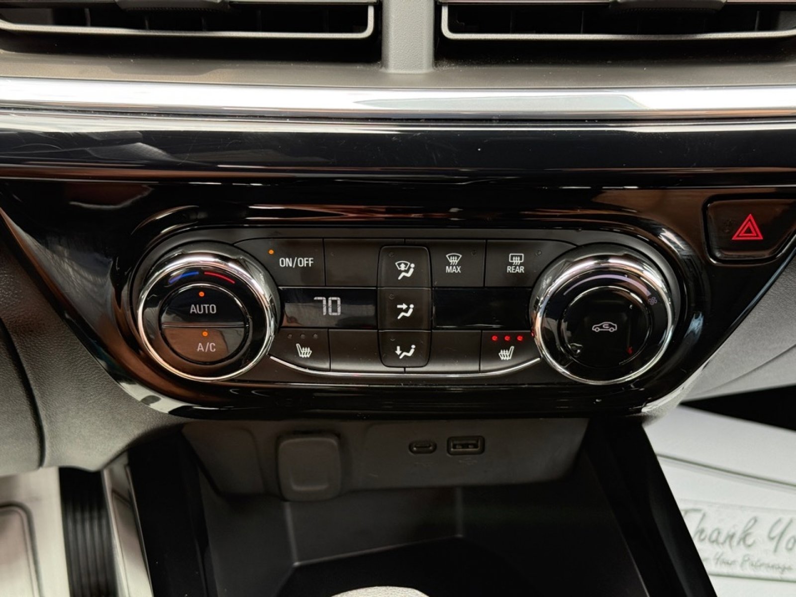 Used 2024 Chevrolet Trax RS w/ Driver Confidence Package image 28