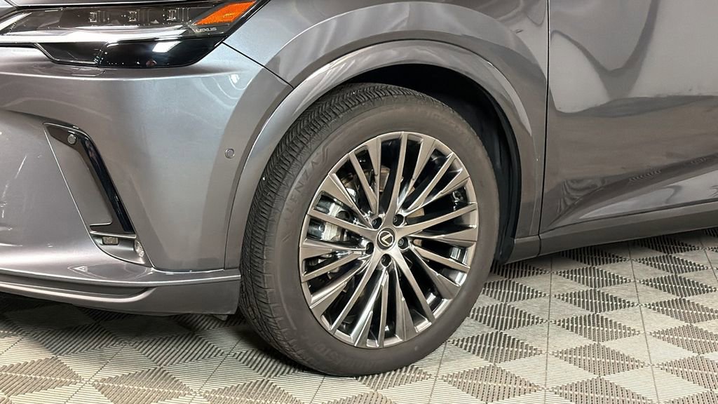 Certified 2025 Lexus RX 450h AWD w/ Convenience Package image 4
