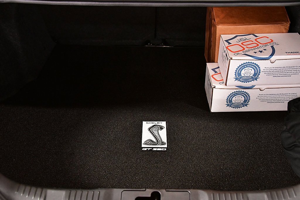 Used 2016 Ford Mustang Shelby GT350 w/ Track Package image 28