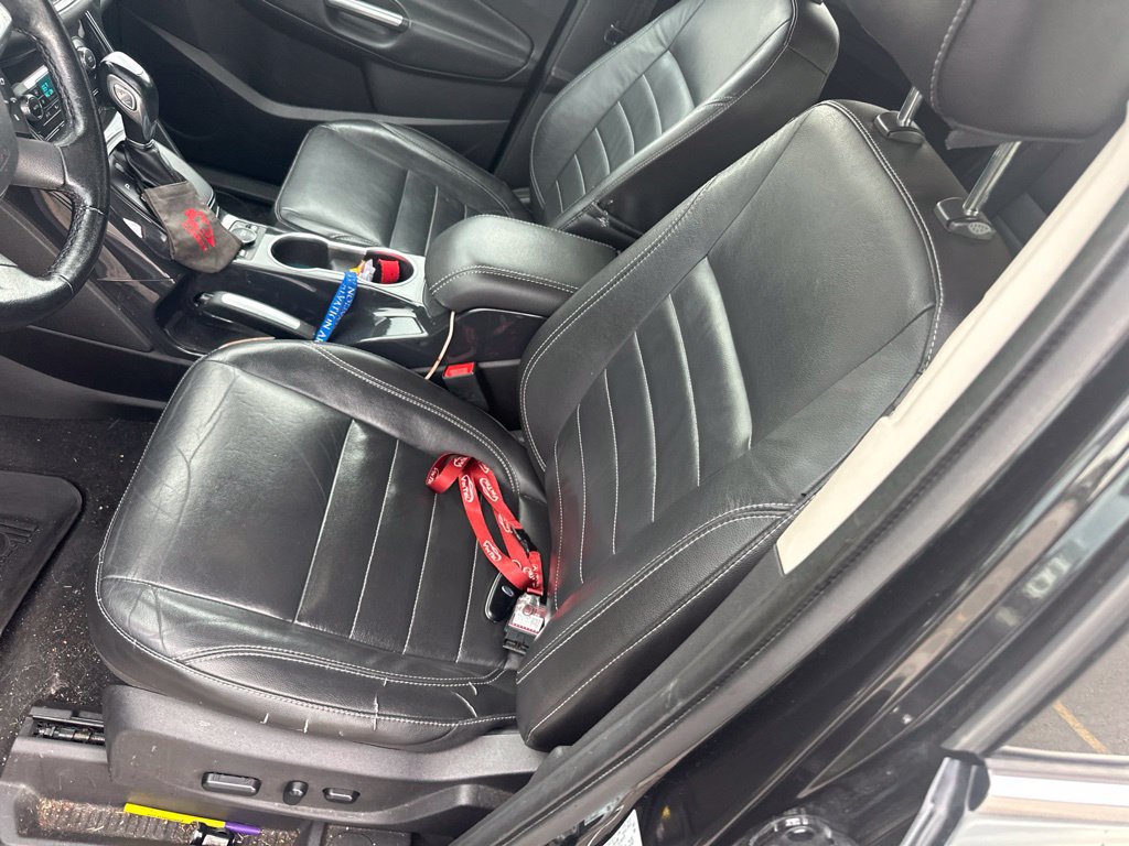 Used 2014 Ford Escape Titanium FWD image 3