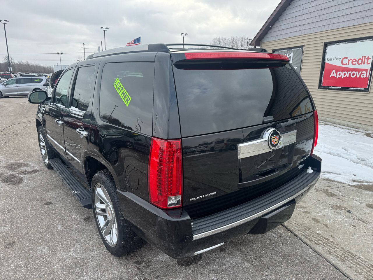 Used 2014 Cadillac Escalade Platinum image 7