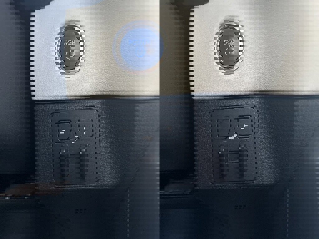 Used 2023 Toyota Sequoia Capstone image 31