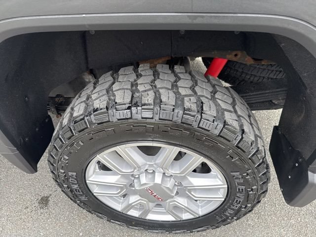 Used 2021 GMC Sierra 2500 SLT w/ SLT Premium Package AWD/4WD image 11