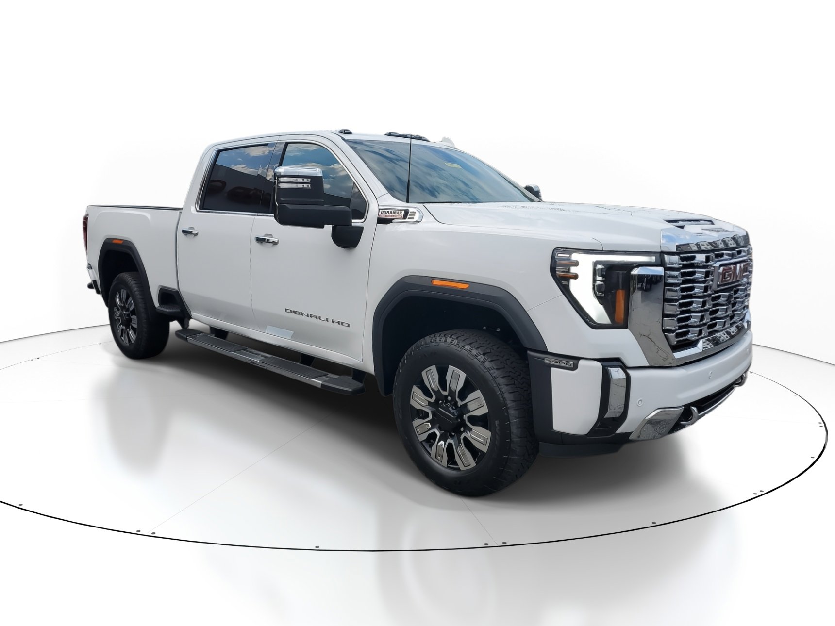 New 2025 GMC Sierra 2500 Denali image 2