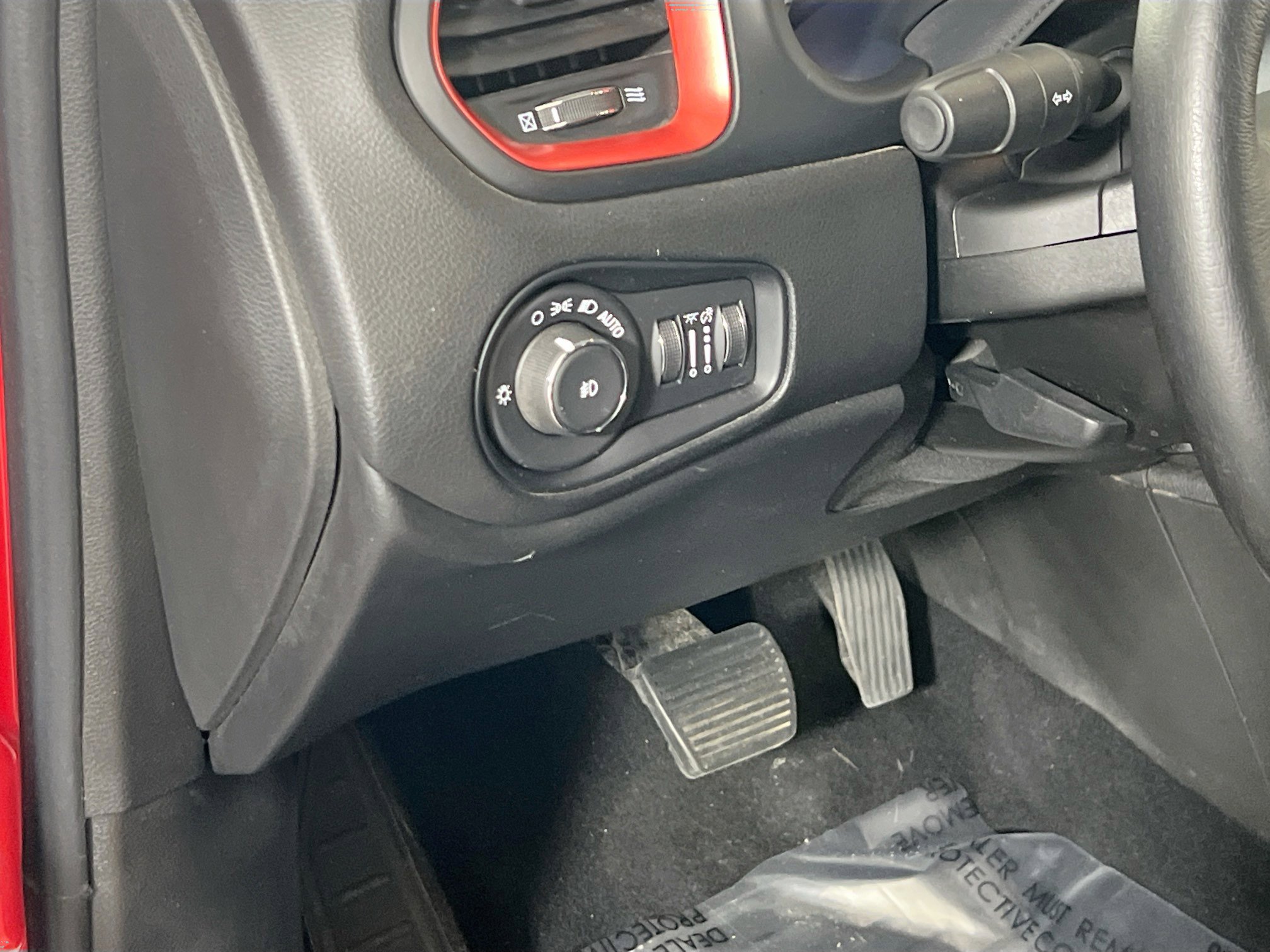 Used 2022 Jeep Renegade Latitude w/ Convenience Group AWD/4WD image 10