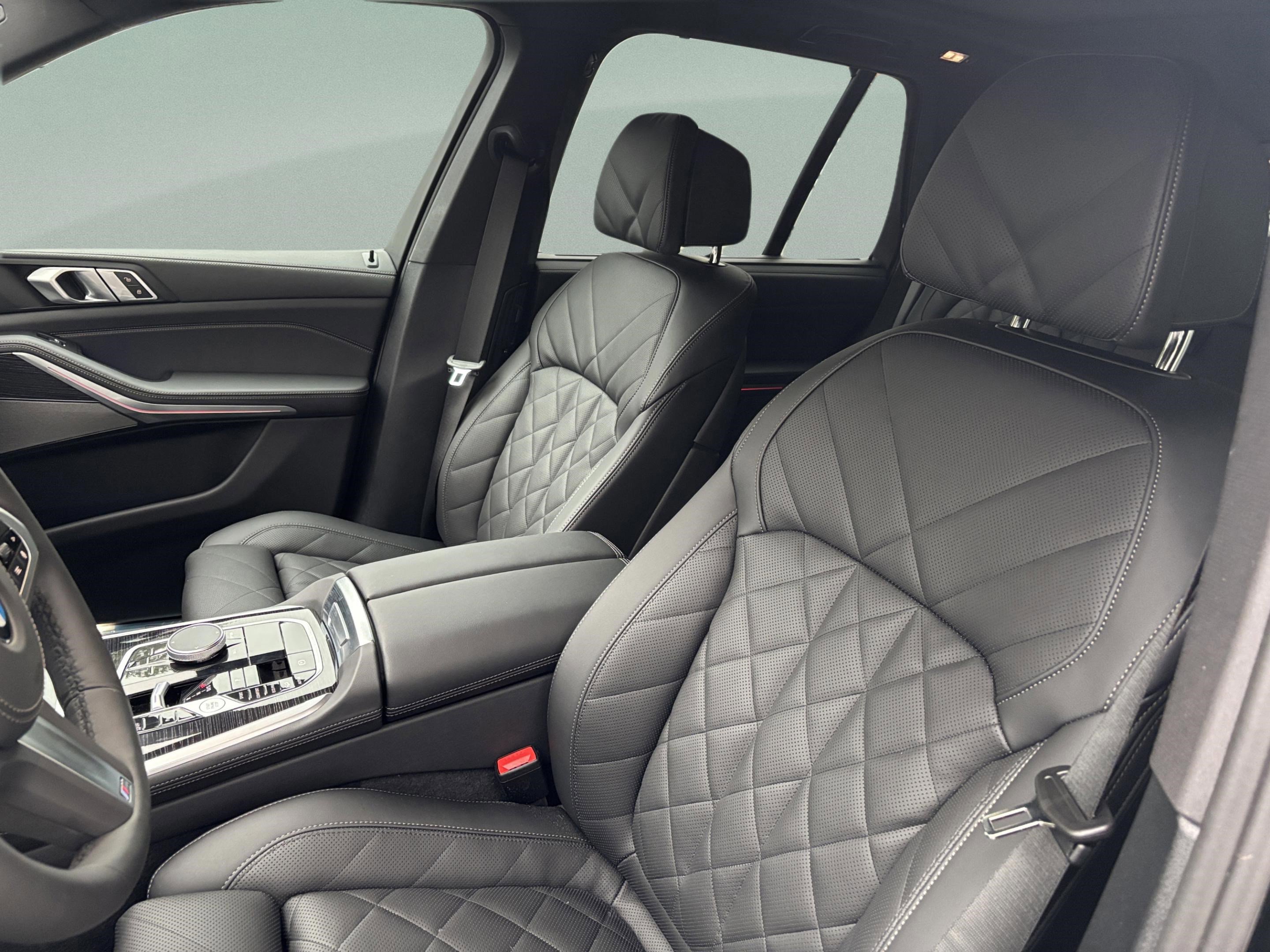 Used 2026 BMW X5 xDrive40i w/ M Sport Package image 22