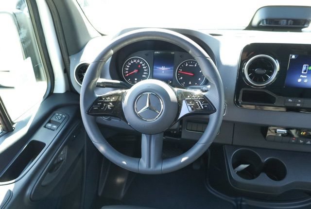 New 2026 Mercedes-Benz Sprinter 2500 image 22