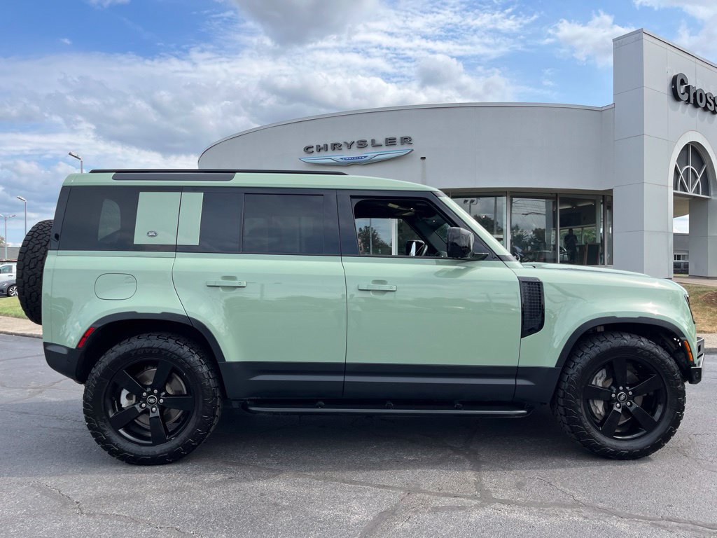 Used 2023 Land Rover Defender 110 75th Limited Edition AWD/4WD image 56