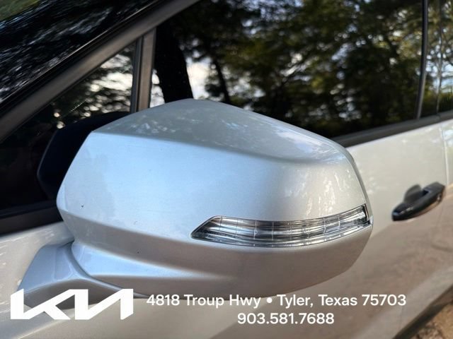 Used 2019 Chevrolet Blazer RS w/ Sun and Wheels Package AWD/4WD image 5