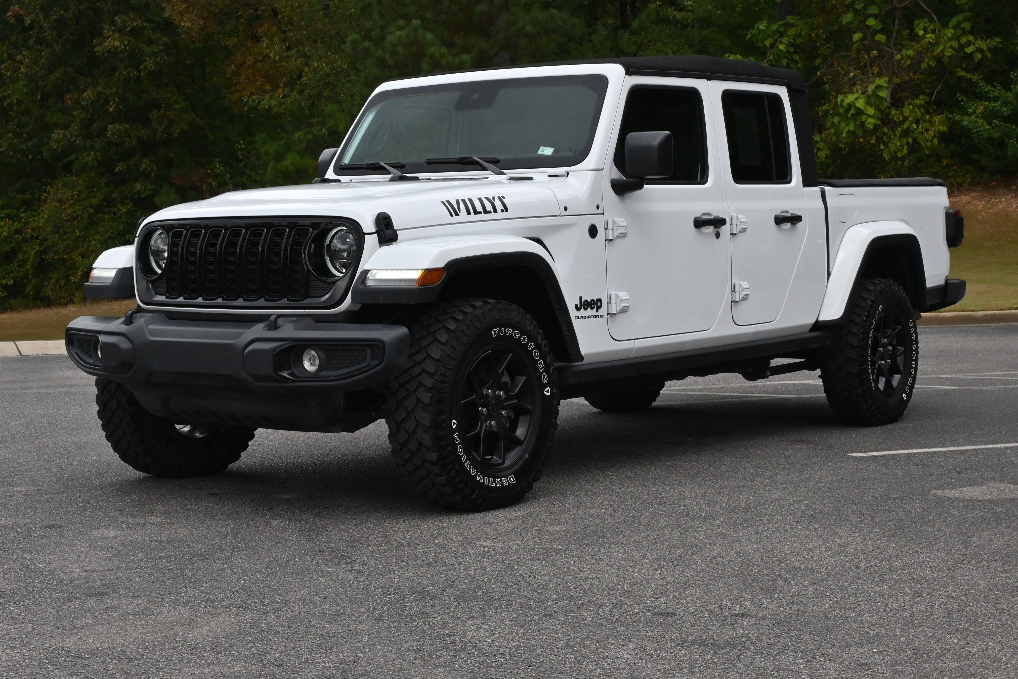Used 2024 Jeep Gladiator Sport AWD/4WD image 5