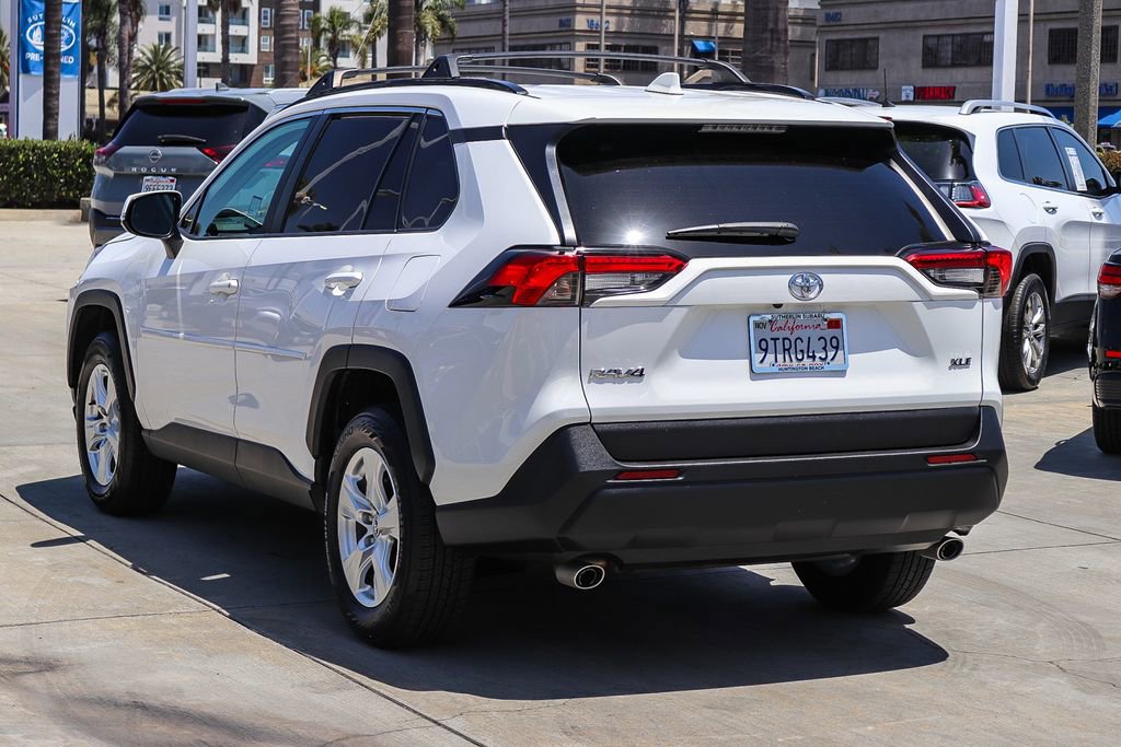 Used 2021 Toyota RAV4 XLE w/ Carpet Mat Package (TMS) FWD image 7