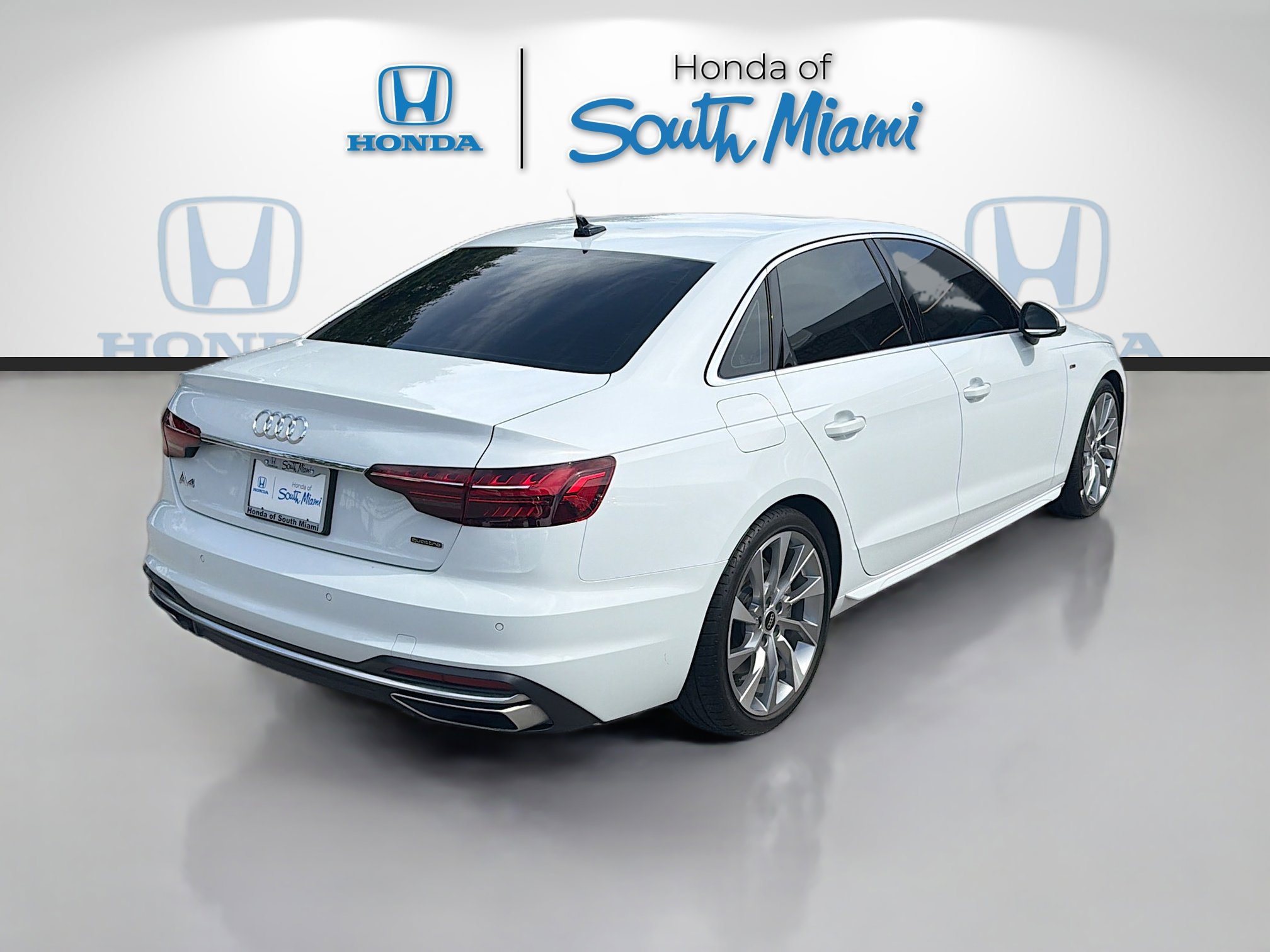 Used 2023 Audi A4 2.0T Premium Plus w/ Premium Plus Package image 7