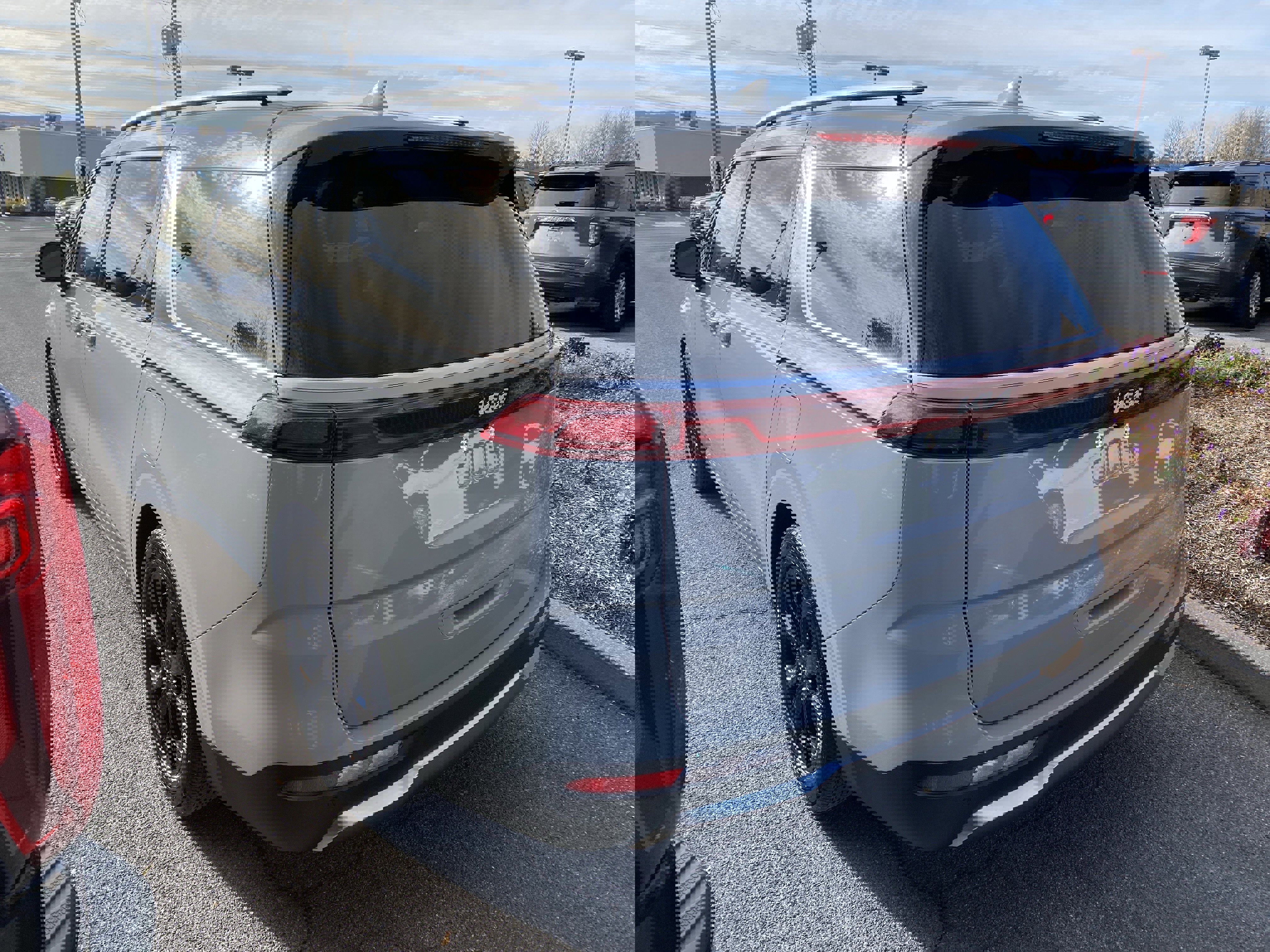 Used 2024 Kia Carnival SX Prestige image 5