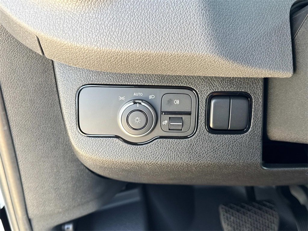 New 2025 Mercedes-Benz Sprinter 2500 image 37