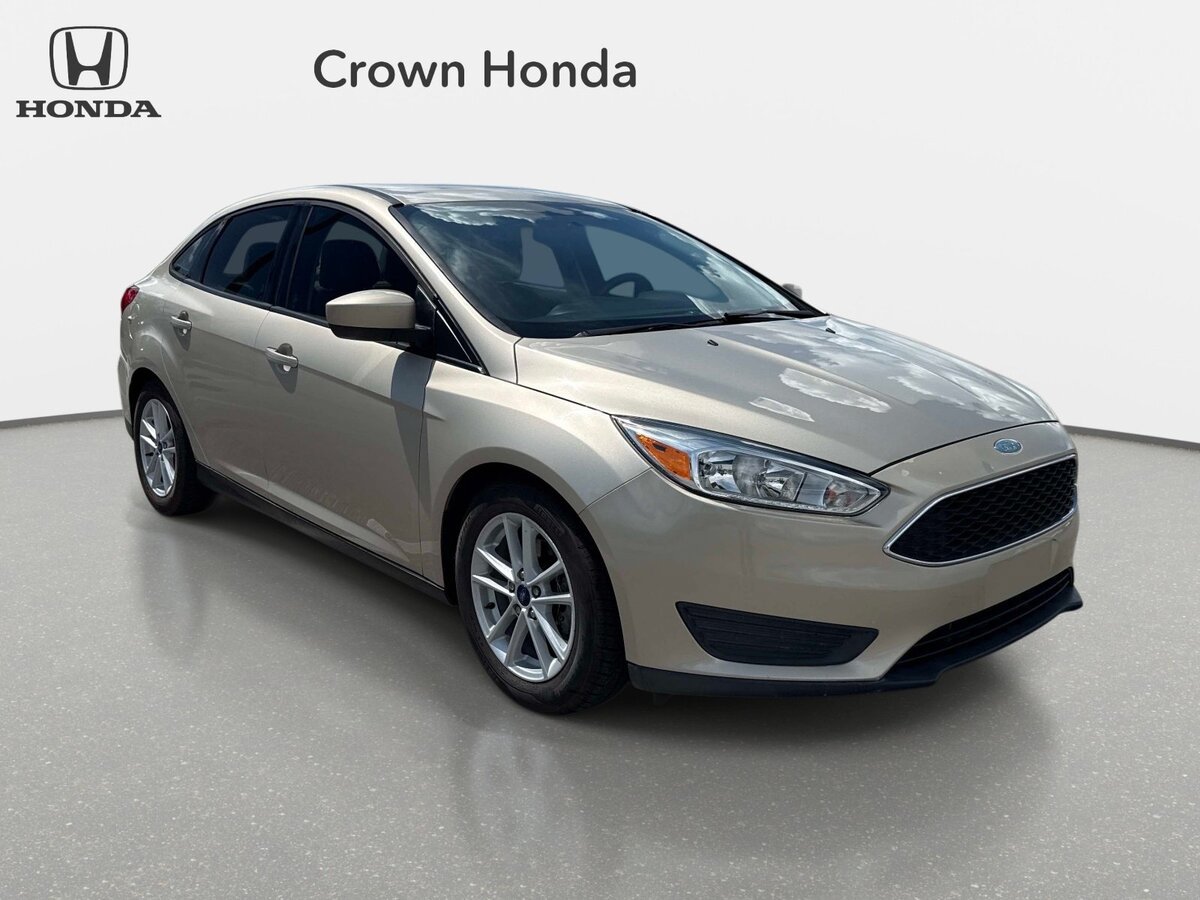 Used 2018 Ford Focus SE FWD image 6