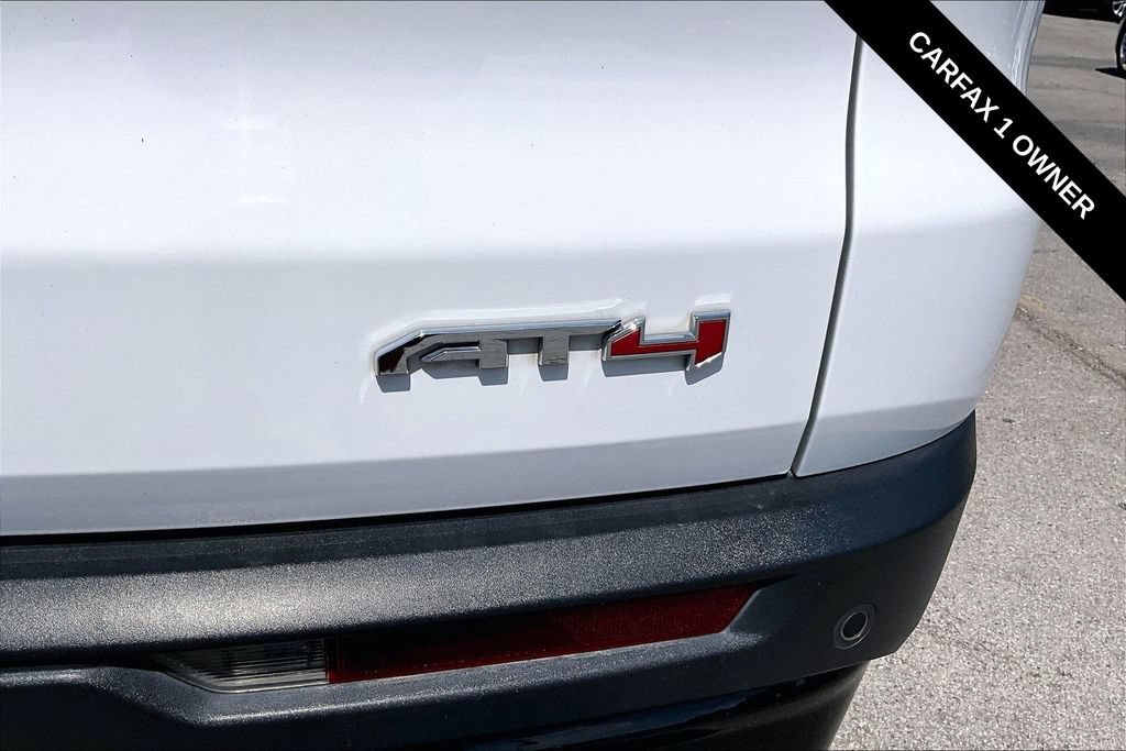 Used 2025 GMC Acadia AT4 AWD/4WD image 23