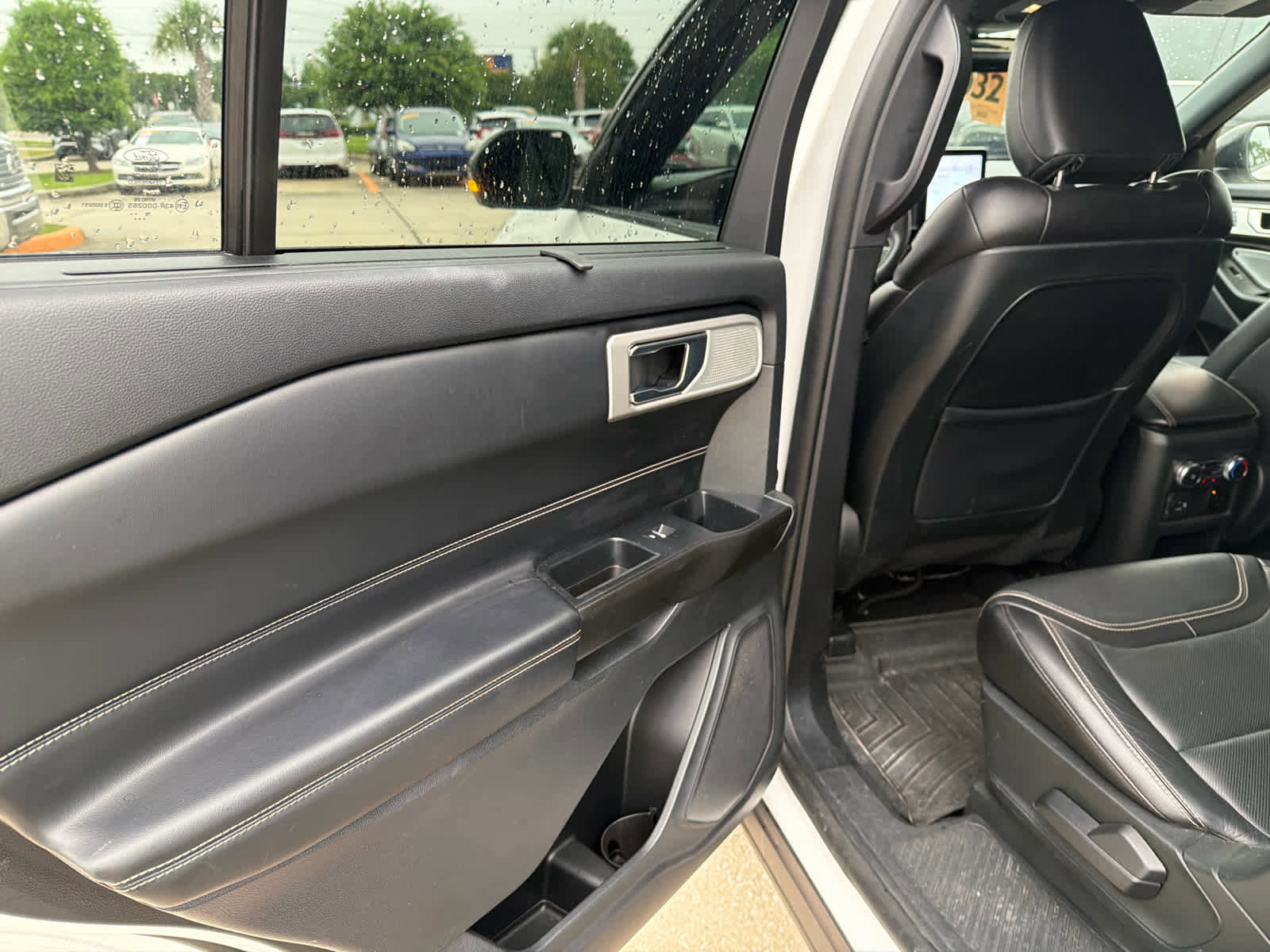 Used 2020 Ford Explorer ST w/ ST Street Pack AWD/4WD image 18