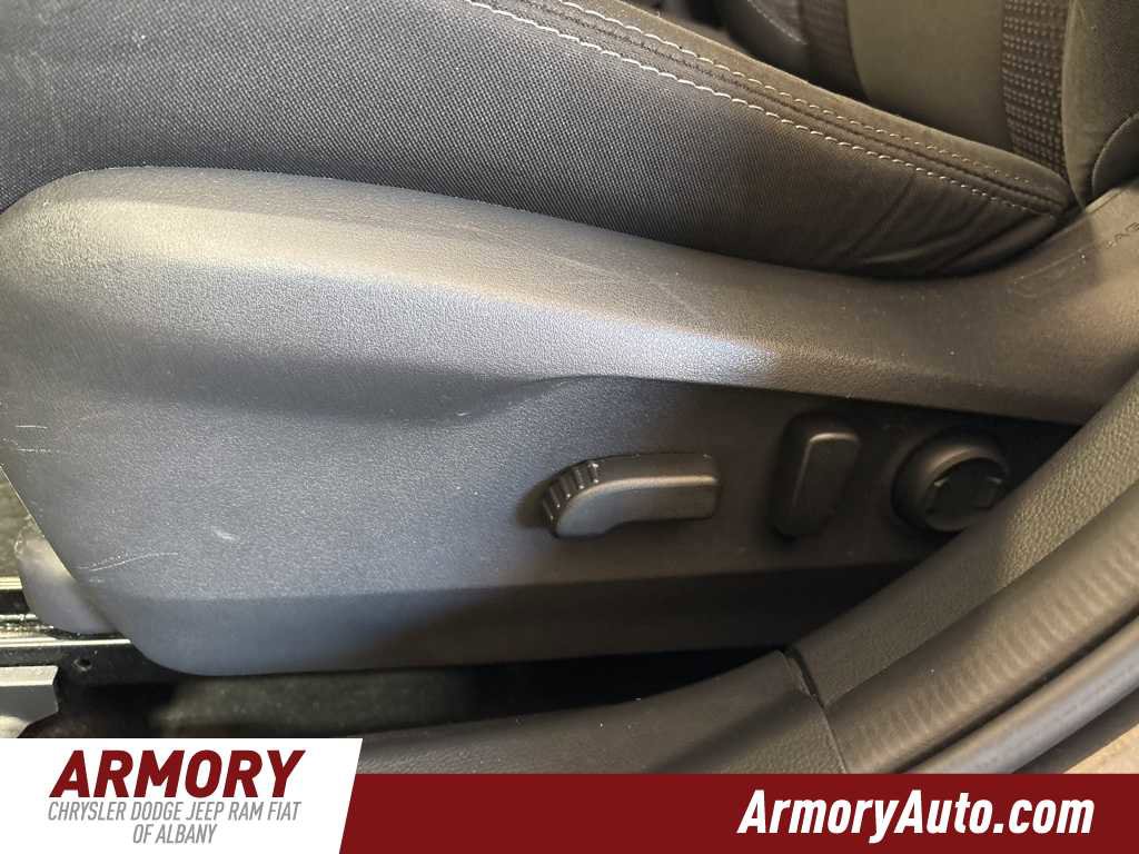 Used 2023 Subaru Outback Premium image 13