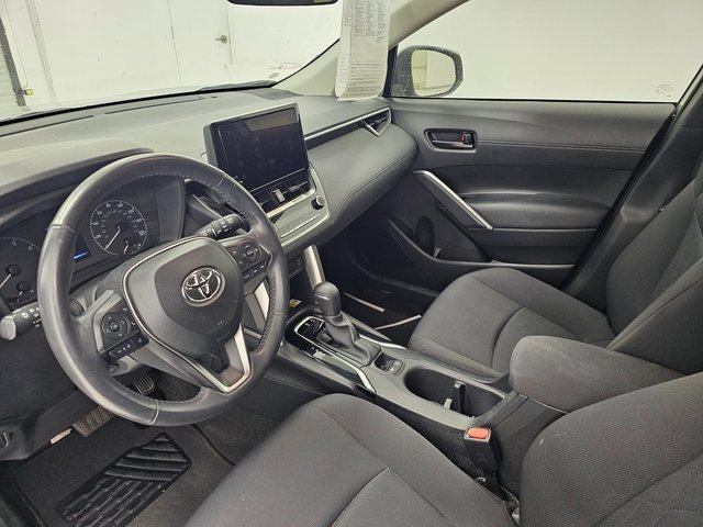 Used 2023 Toyota Corolla Cross LE image 7