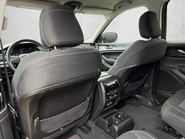 Used 2023 Jeep Grand Cherokee L Laredo RWD image 16