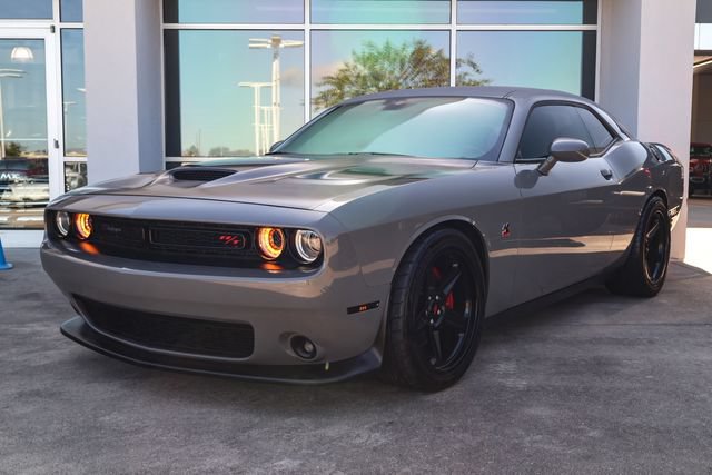 Used 2023 Dodge Challenger R/T Scat Pack RWD image 3