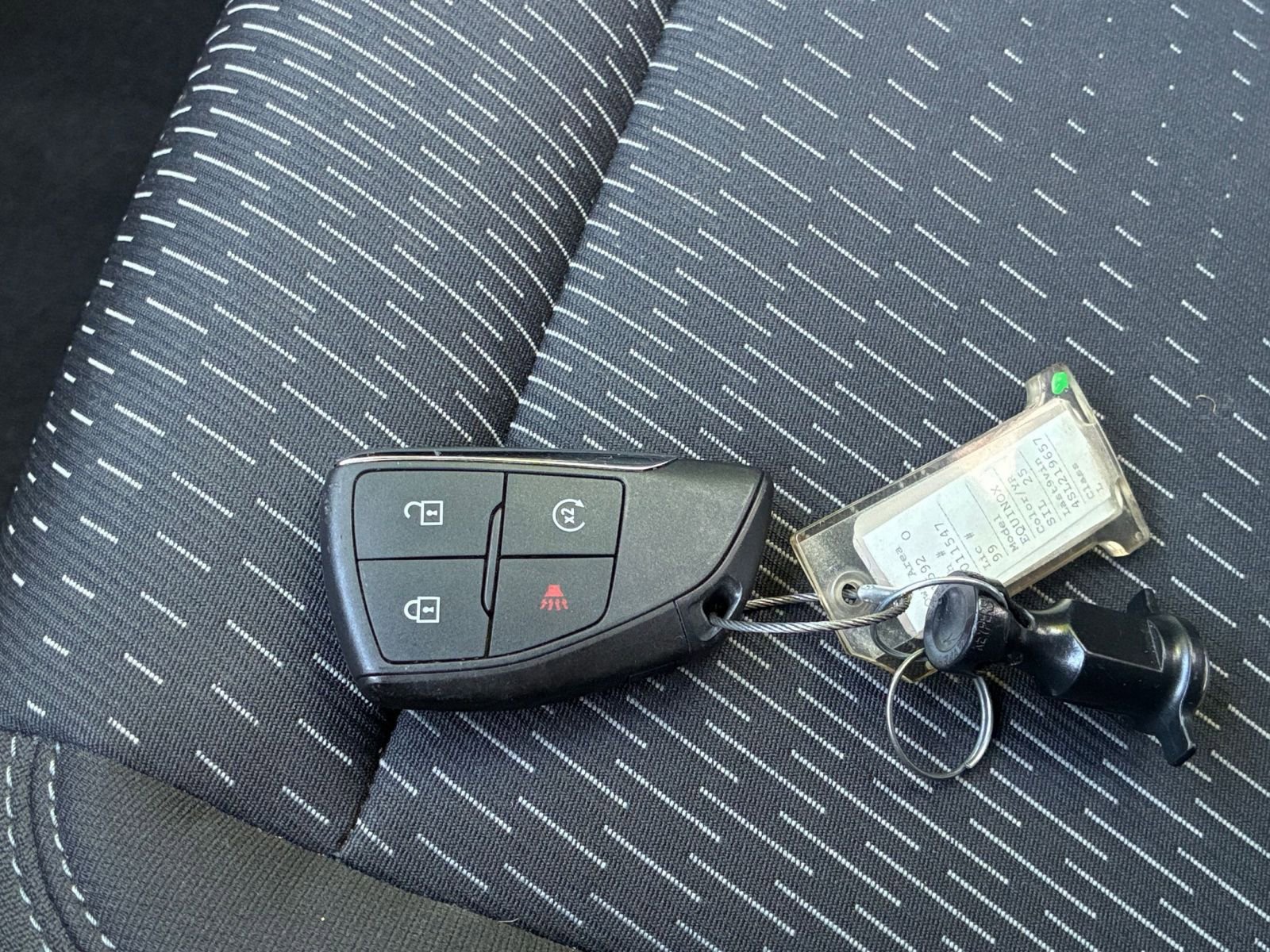 Used 2025 Chevrolet Equinox LT FWD image 23