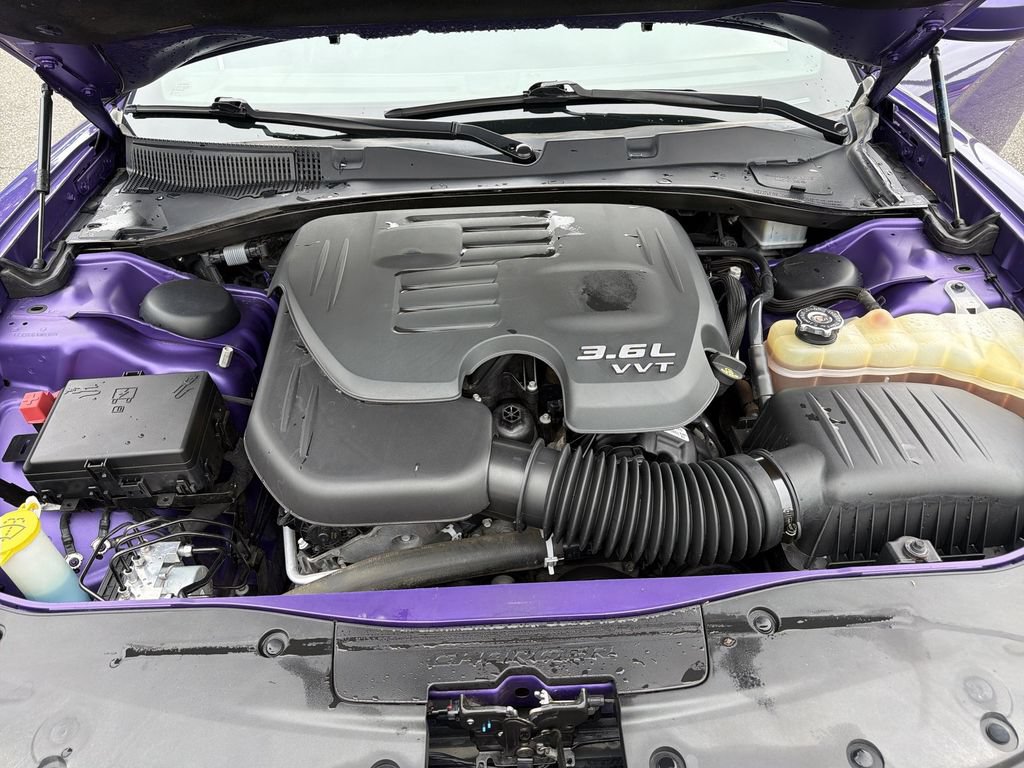 Used 2019 Dodge Charger SXT w/ Plus Group AWD/4WD image 30