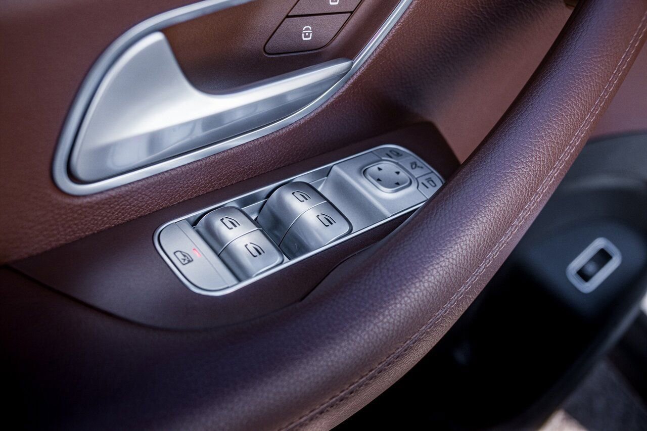 Used 2024 Mercedes-Benz GLE 350 4MATIC image 14