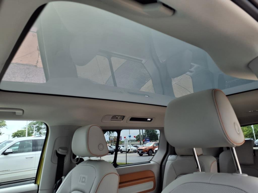 New 2025 Volkswagen ID. Buzz Pro S Plus image 10