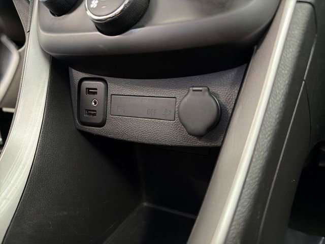 Certified 2022 Chevrolet Trax LT w/ LT Convenience Package image 25