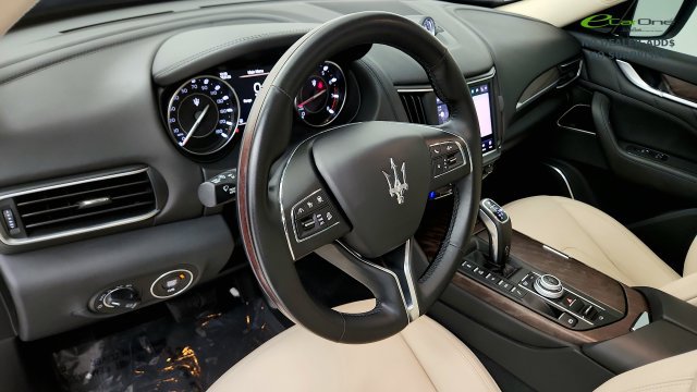 Used 2023 Maserati Levante GT AWD/4WD image 53