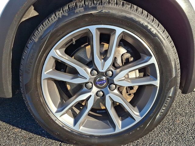 Used 2017 Volvo V60 T5 Cross Country w/ Convenience Package image 8