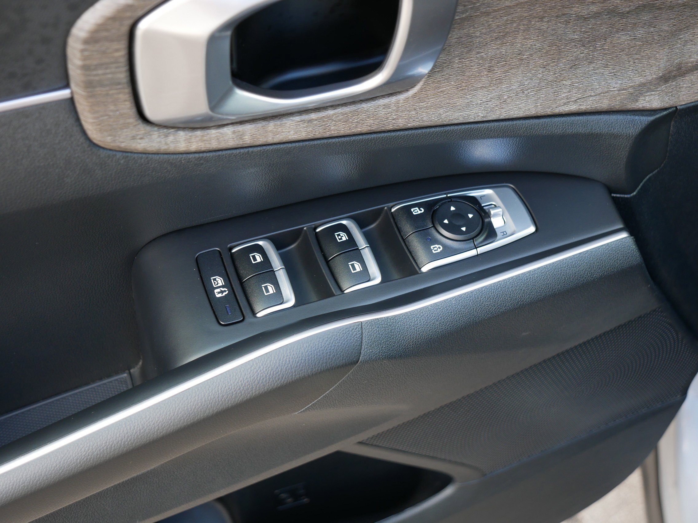 Certified 2023 Kia Sorento X-Line EX AWD/4WD image 19