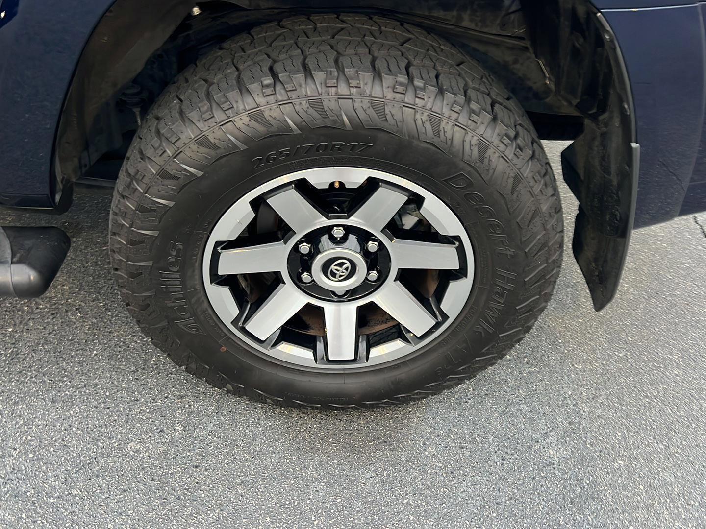 Certified 2022 Toyota 4Runner TRD Off-Road Premium w/ Moonroof Package image 40