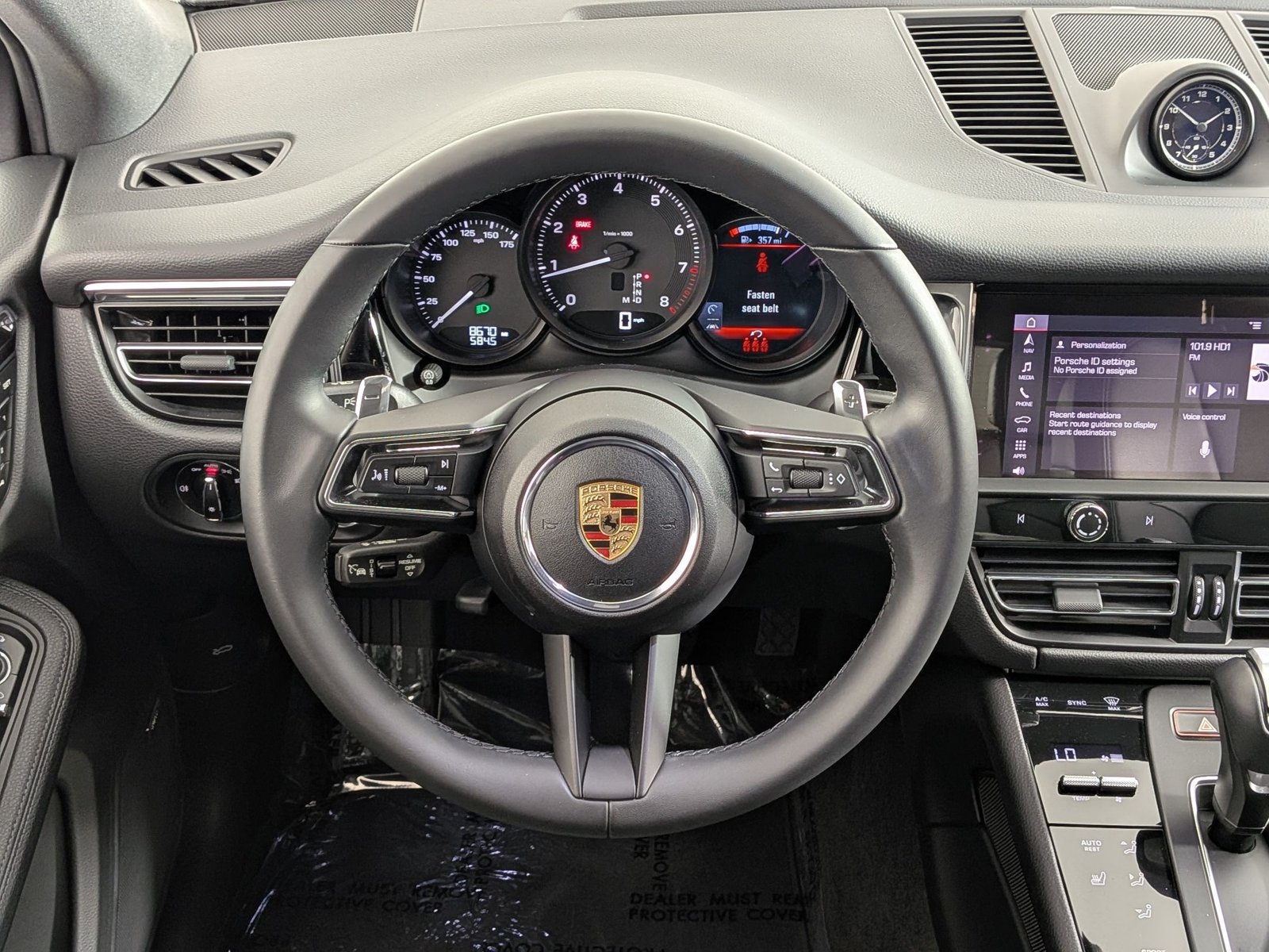 Certified 2025 Porsche Macan Turbo AWD/4WD image 15