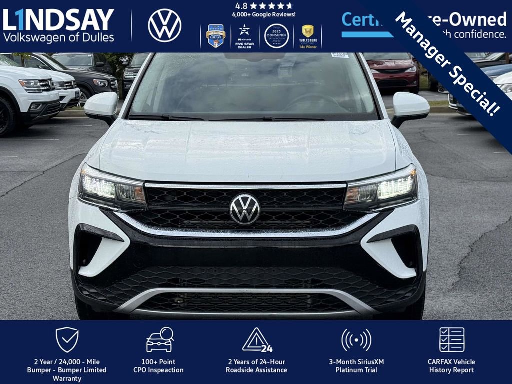 Certified 2022 Volkswagen Taos SE w/ IQ.Drive SE Package image 2