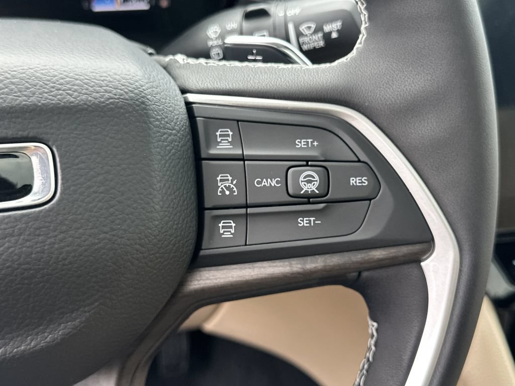 New 2026 Jeep Grand Cherokee L Limited w/ Luxury Tech Group II AWD/4WD image 27