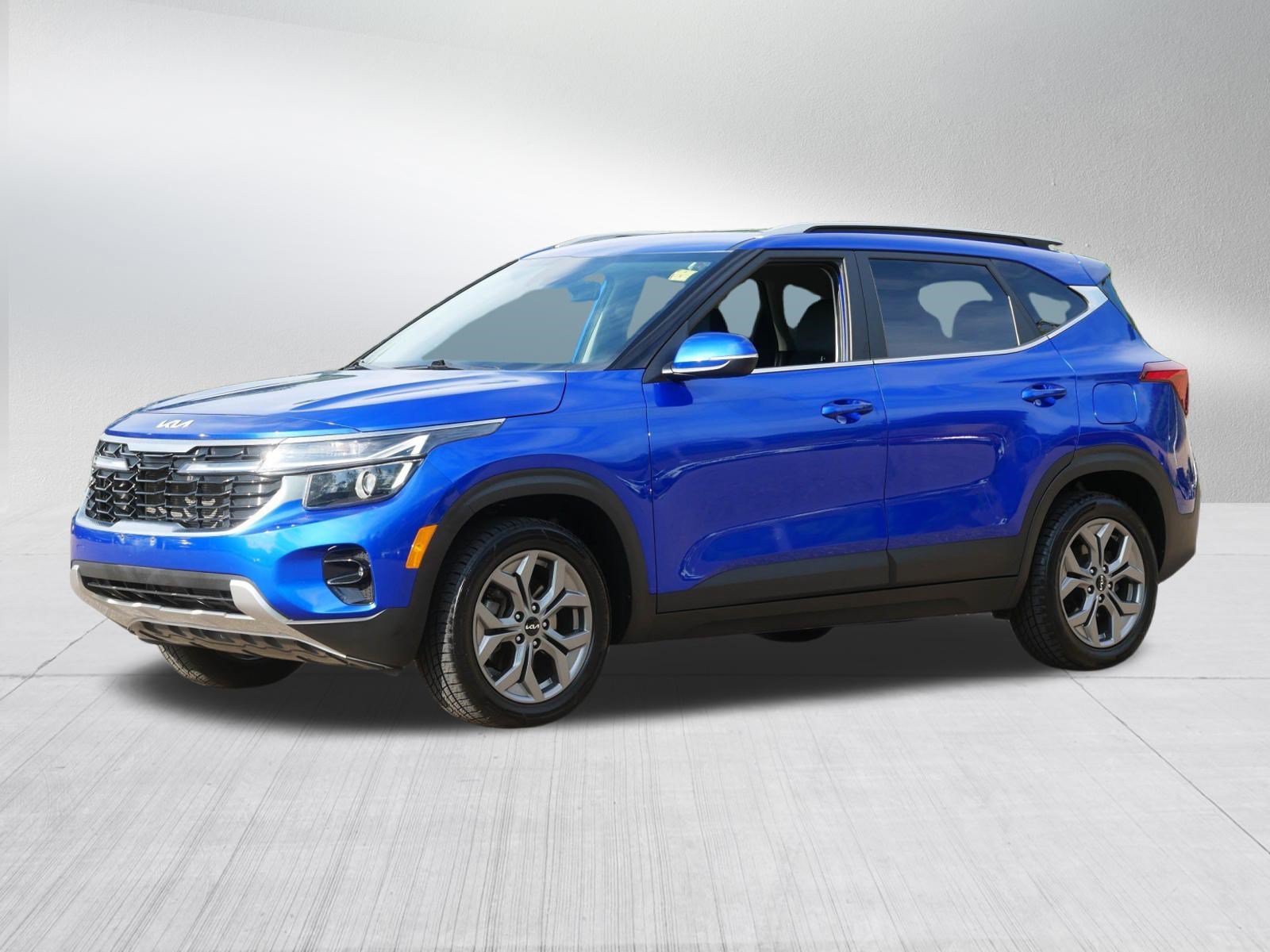 Certified 2024 Kia Seltos S AWD/4WD image 3