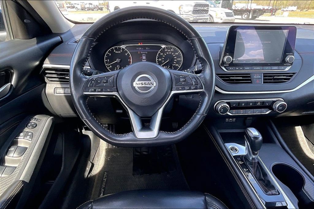 Used 2022 Nissan Altima 2.5 SR w/ Midnight Edition Package image 8