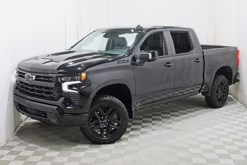 Used 2024 Chevrolet Silverado 1500 LT Trail Boss w/ LT Trail Boss Premium Package AWD/4WD image 7