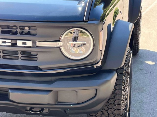 New 2026 Ford Bronco 4-Door w/ Sasquatch Package AWD/4WD image 9